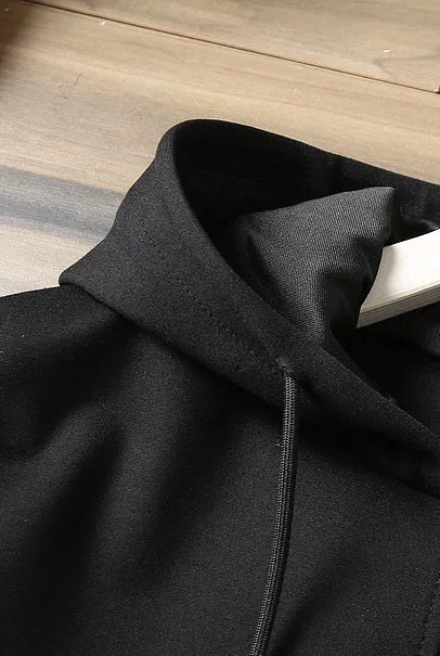 🅿️420 [LV Louis Vuitton] (Fat Man Gospel) hot-selling suit is coming. Focus on the original version of the official website. 2025 new hot-selling cardigan sweater suit. The original order is the best. 🇭🇰The meticulous work of top designers is dedicated to a fitting and perfect upper body effect. All-natural high-quality Roman cotton 100%, close-fitting comfort, noble and elegant! Original hardware embodies elegance and nobility! Counter size: M-5XL (maximum wear up to 220 pounds)